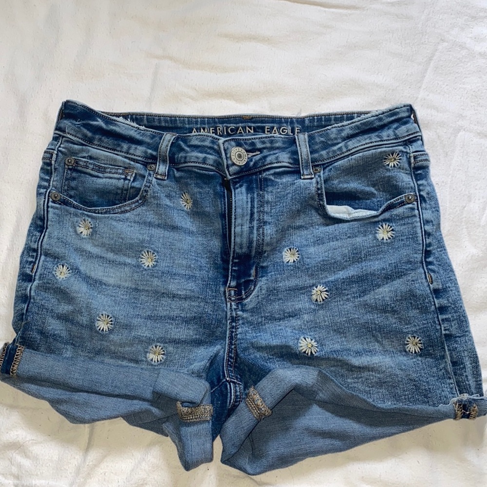 Women’s American Eagle jean shorts